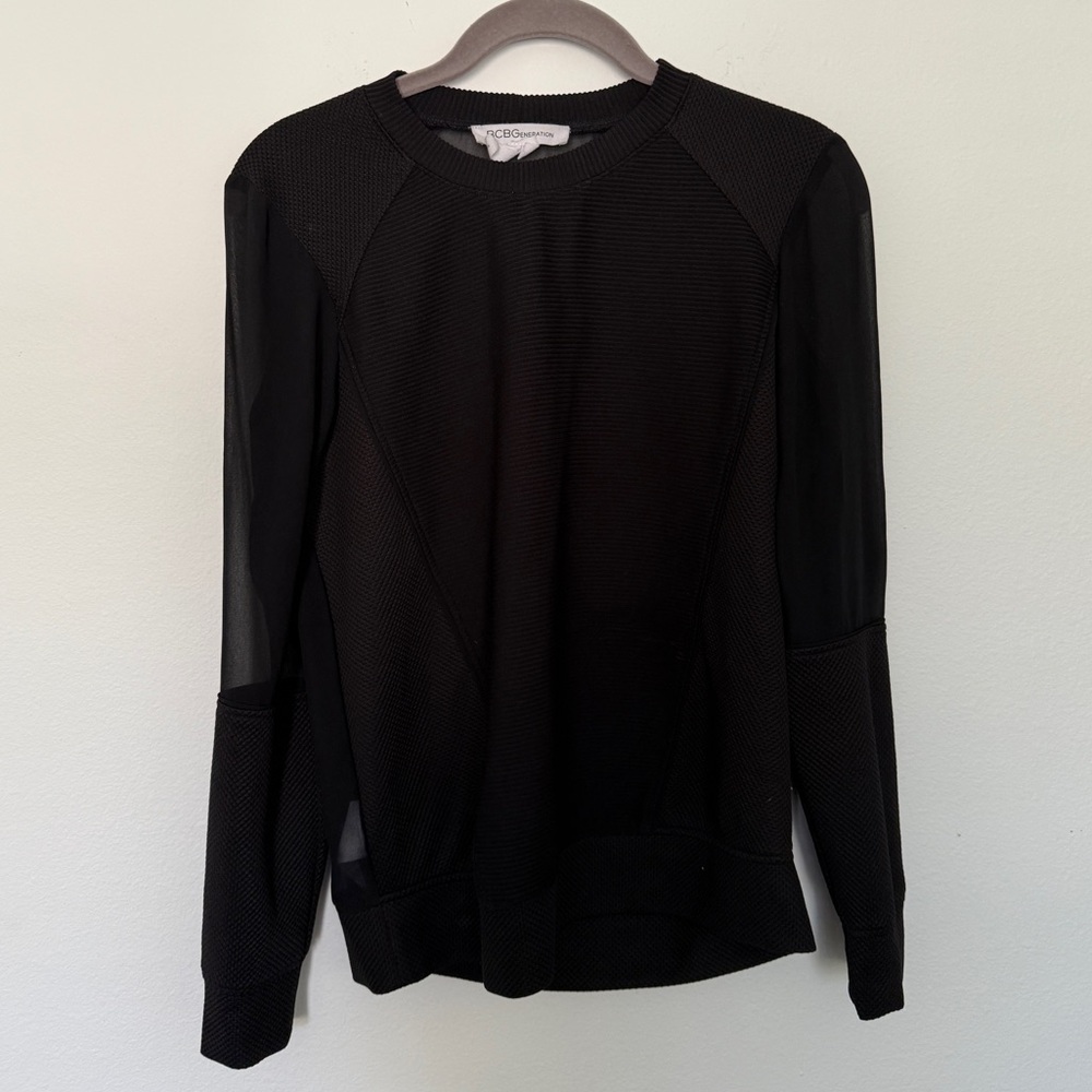 BCBG sweater size xs